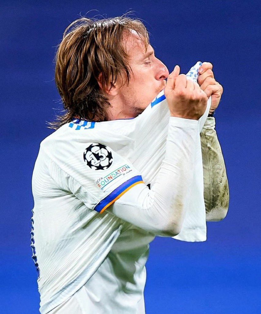 David Samu (@davsamu) on Twitter photo El <a href="/realmadrid/">Real Madrid C.F.</a> y la <a href="/ChampionsLeague/">UEFA Champions League</a>, una historia de amor eterna…
Temporada muy buena, a ver si le ponemos el broche en Paris. ¡Hala Madrid!
#HastaElFinalVamosReal El <a href="/realmadrid/">Real Madrid C.F.</a> y la <a href="/ChampionsLeague/">UEFA Champions League</a>, una historia de amor eterna…
Temporada muy buena, a ver si le ponemos el broche en Paris. ¡Hala Madrid!
#HastaElFinalVamosReal