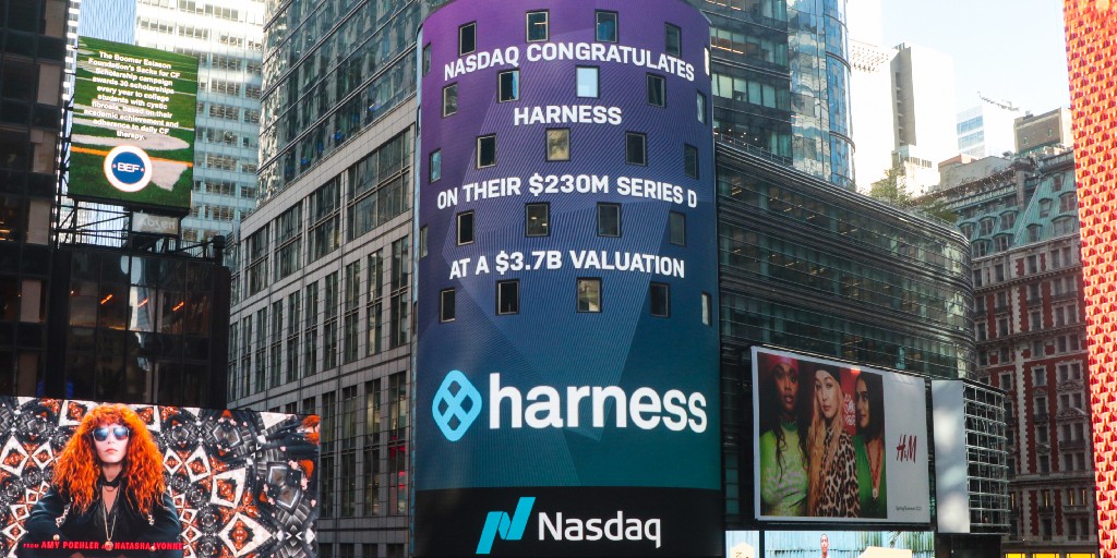 harnessio's tweet photo. Sending a HUGE thanks to @Nasdaq for showing off our exciting Series D fundraising news in a BIG way! 🙌

It's pretty awesome to see this milestone celebrated on the big screen! #Nasdaq #DevOps https://t.co/OjDczF6gx4