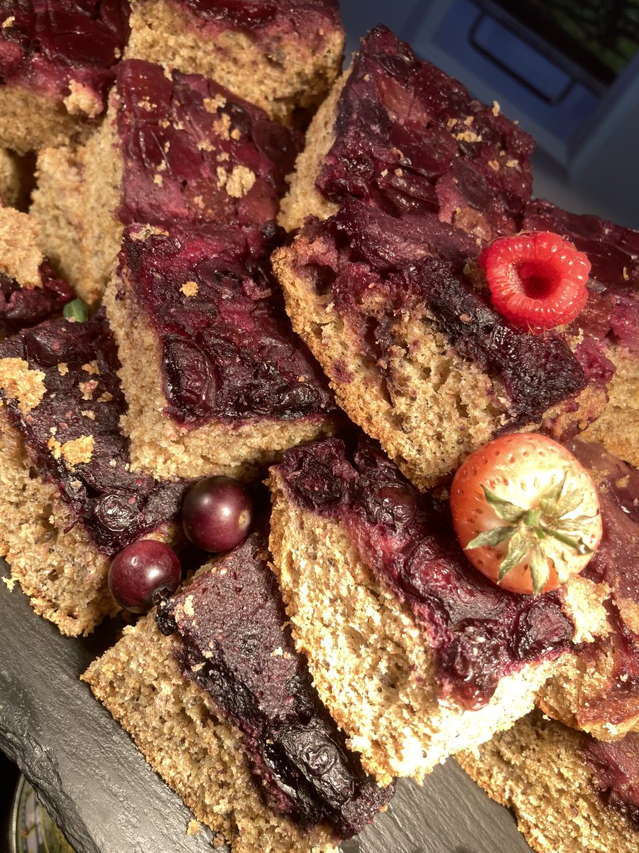 QueensCollFood's tweet image. Well done @HolroydHowe @HHQueens @NathanSimms17 @HhRgulley @HHGchambers @chefJordanHH serving up lots of new fab food concepts @QueensTaunton reflecting our food teaching: Mexican Veg Waffle-icious, Wholemeal Forest Fruit Cake, and Black Bean Brownie @BiteBack2030 @HenryDimbleby