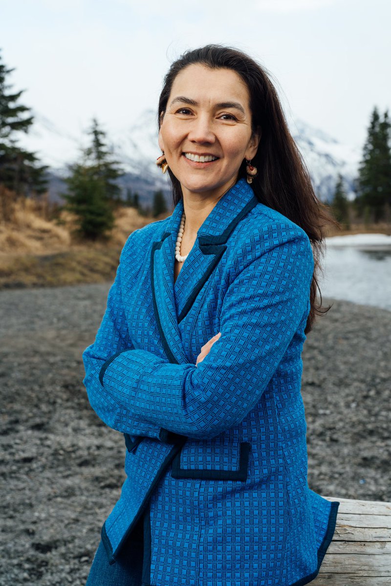 MaryPeltola's tweet image. I’m the only pro-choice woman in this race and as your U.S. Representative I will stand up for women and fight to enshrine abortion protections in federal law. 

Vote Pro-choice. Vote Mary Peltola. 🗳