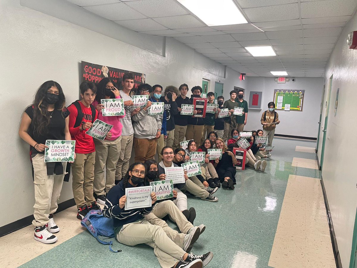 westmiamimiddle's tweet photo. We are learning the importance of being in control when it comes to sharing on social media and texts, and we know the value of making good choices because you can't unsend! @MDCPS @MDCPSCentral @StdtSvcsMDCPS #thinkbeforeyousend https://t.co/DJcnYy3By7