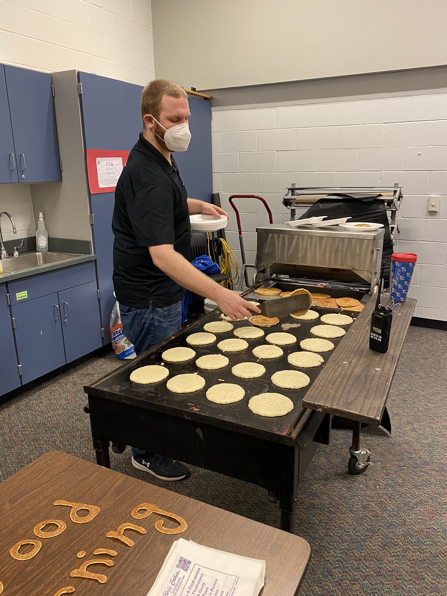 Our <a href="/OMSPTO1/">OMS PTO</a> flipped for Teacher Appreciation Week today. We had a great breakfast from Chris Cakes!  Thank you for spoiling us 🥞💙🥞.