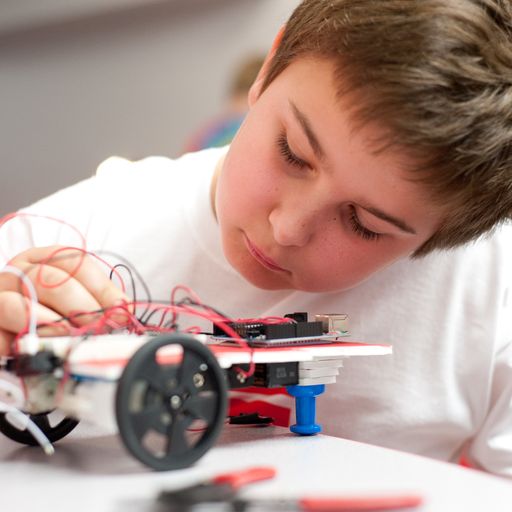 launchmath's tweet image. At Launch, we want you to DREAM BIG! We want all our students to explore math and science and have fun doing it. One of our favorite courses is Rockin' Robotics. Come join us to create your own inventions similar to this one! #stemnyc #stemcamp #nyckids #stemforgirls