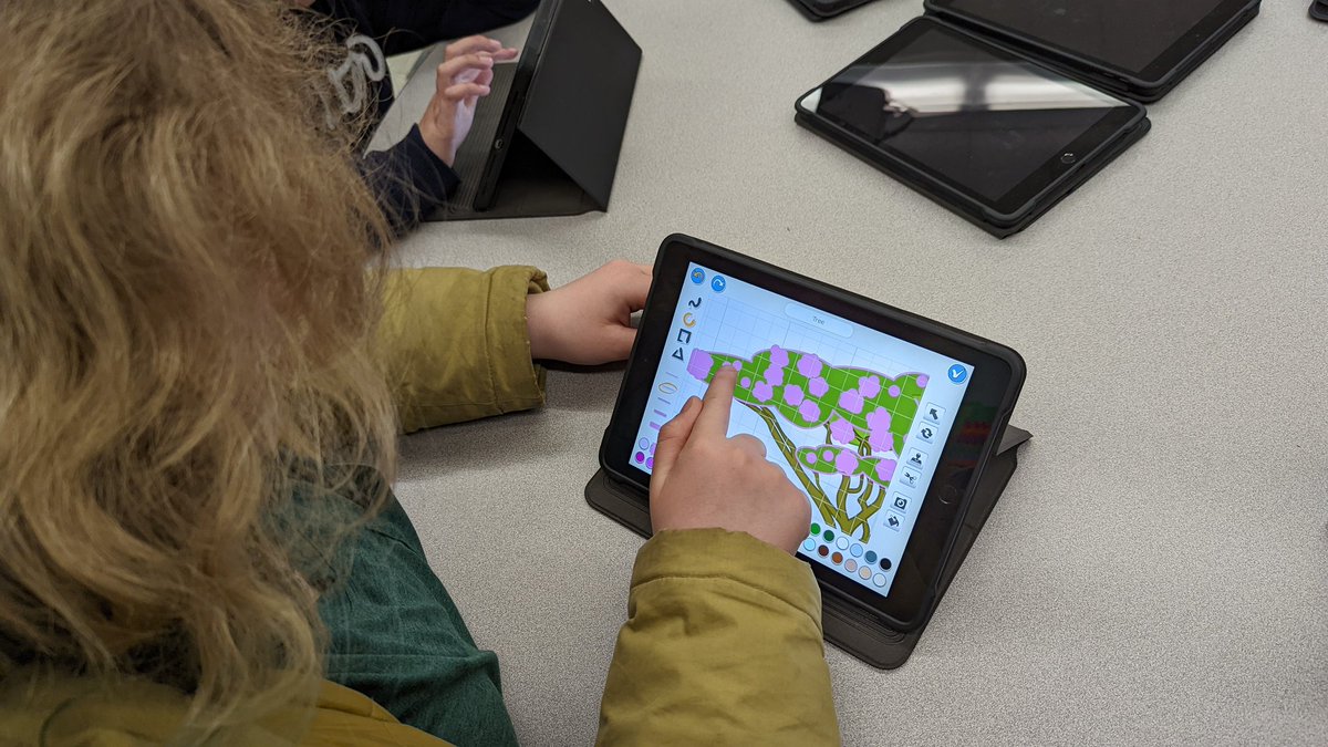 GayheadLibrary's tweet image. I always love seeing what our talented Sheafe students create during LIBRARY STEAM Challenges! 
@WCSDEmpowers 
@sheaferoadrocks 
@ASchout10