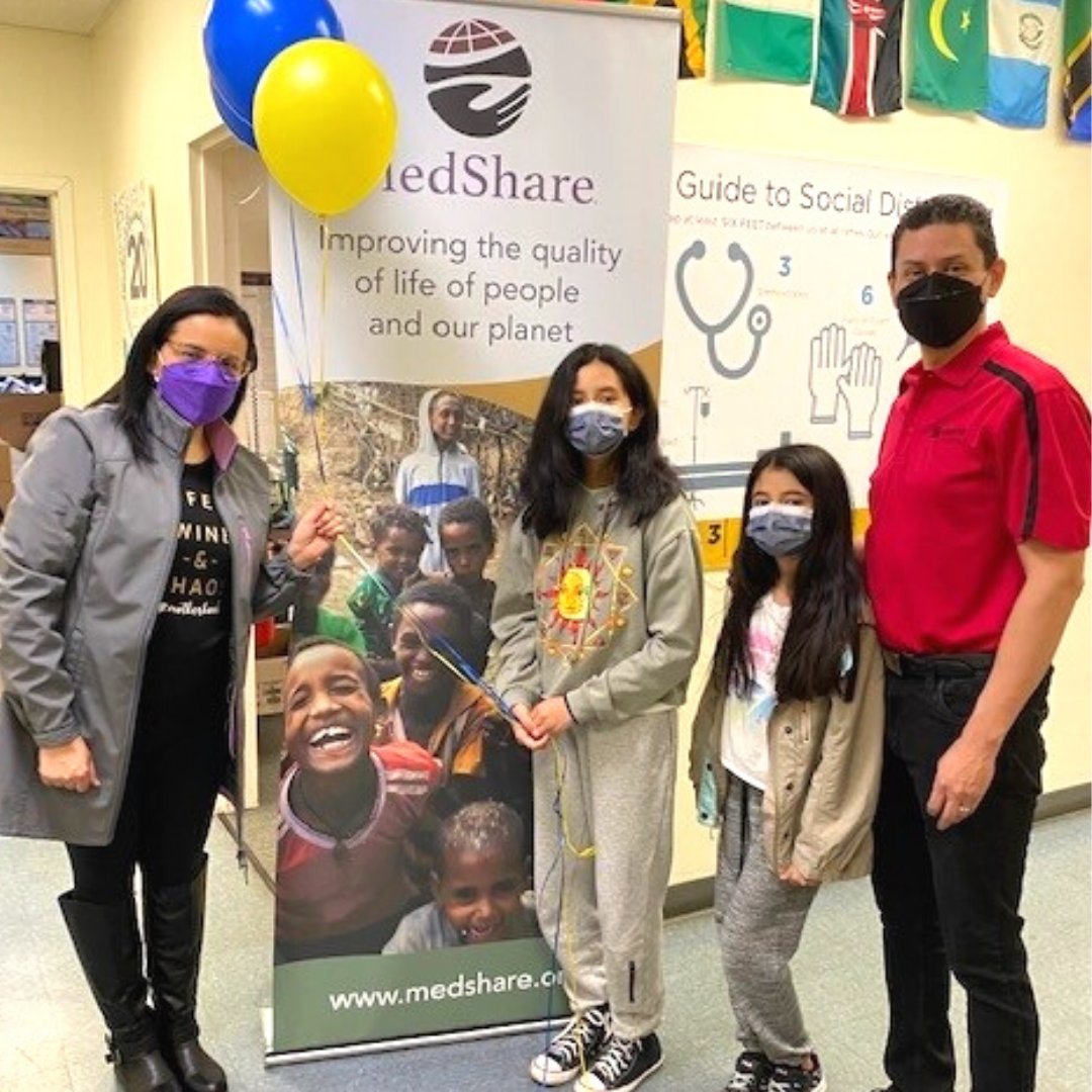 medshare's tweet photo. Volunteers from MedShare's Northeast Emerging Leaders Advisory Network and #volunteers from @LincolnTech, Ridgewood, NJ Dept. of Health, and more joined us to sort and pack critical medical supplies. To learn more, visit https://t.co/g8iFK8pqBI. #MedShare #ukrainerelief https://t.co/SCZaB1an53