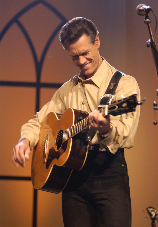 HAPPY BIRTHDAY to the great @RandyTravis ! 🥳