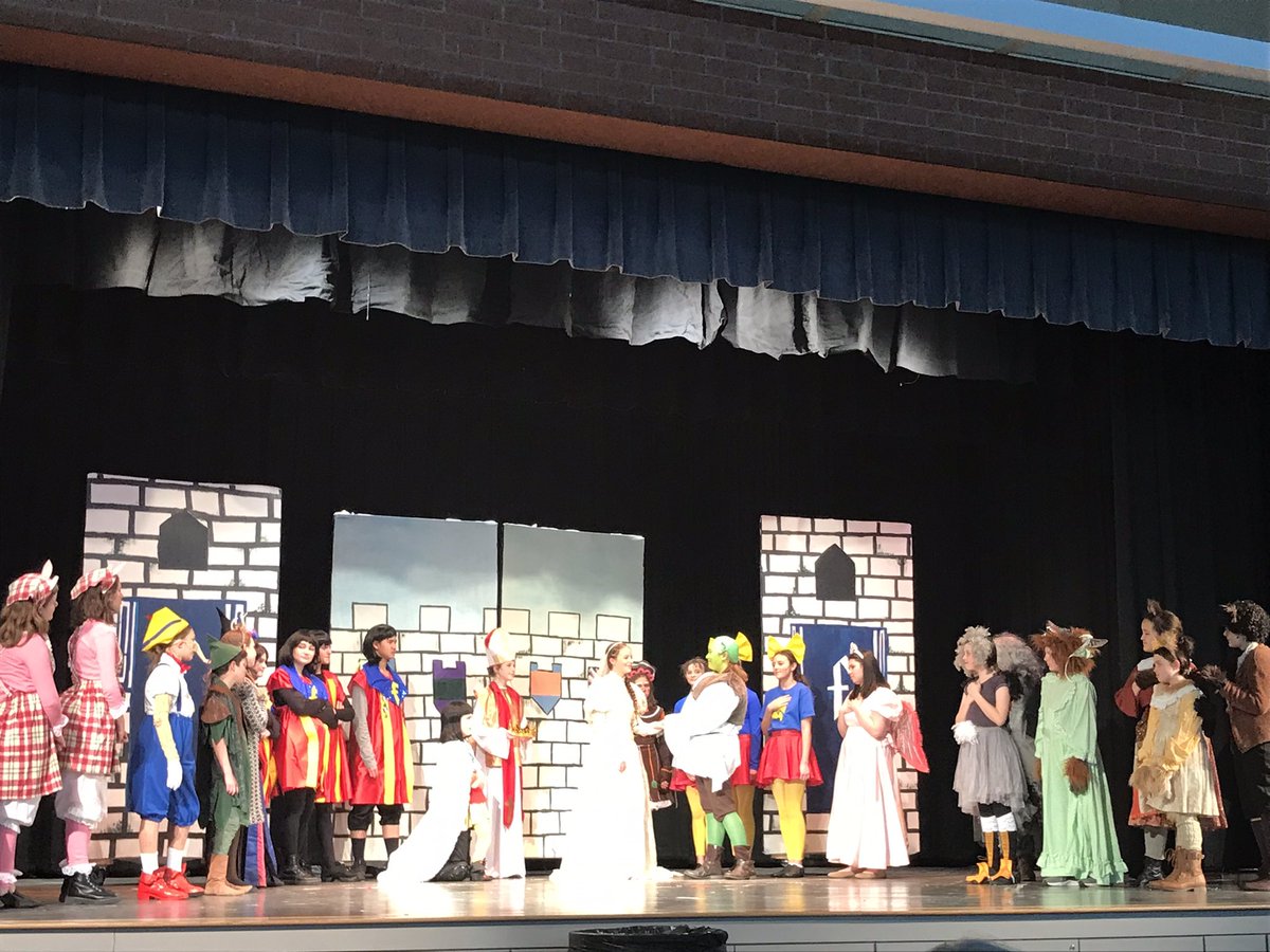 Nora Fergus (@fergusdrama) on Twitter photo 