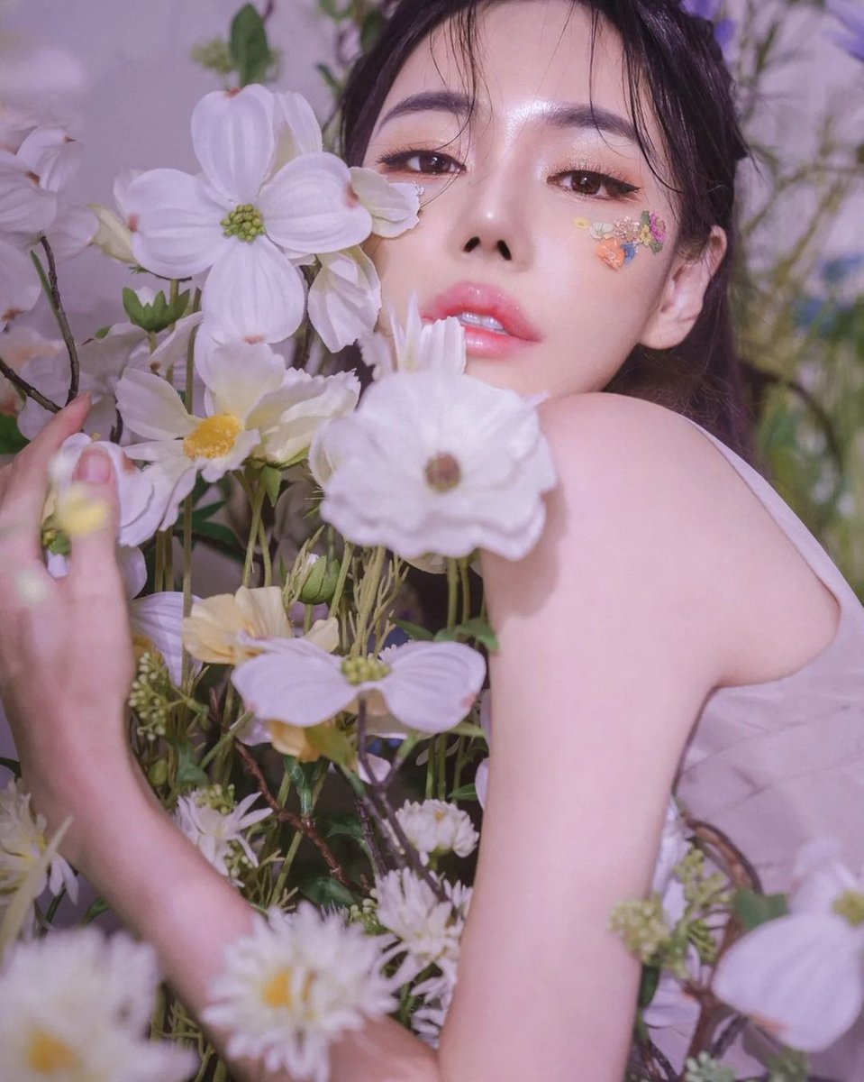 107DN's tweet image. 🌸꽃