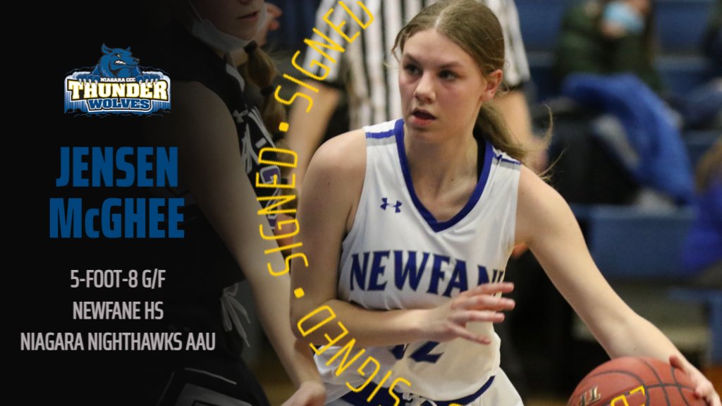🚨🏀🐺COMMITMENT ALERT🚨🏀🐺

<a href="/jensen_mcghee/">Jensen</a> 
5-foot-8 G/F
Newfane HS
Niagara Nighthawks AAU