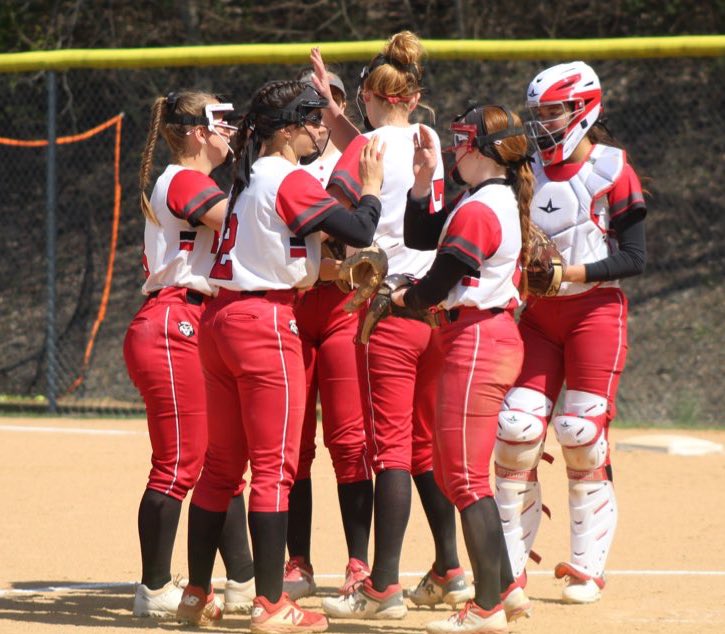 mundy_fultz's tweet photo. Playoffs at HOME tomorrow! 🎉💪🏻🥎 See you there @Kings_Softball! https://t.co/sfqaeJgsRB