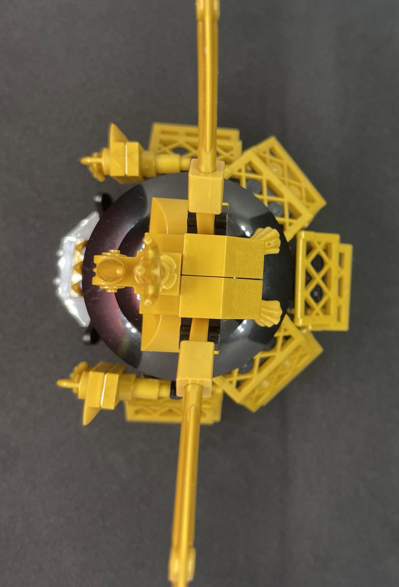 『　兜　』

子供もッLEGOもッ

可能性は無限大

サイコーな子供の日をッ♡

#LEGO
#レゴの日