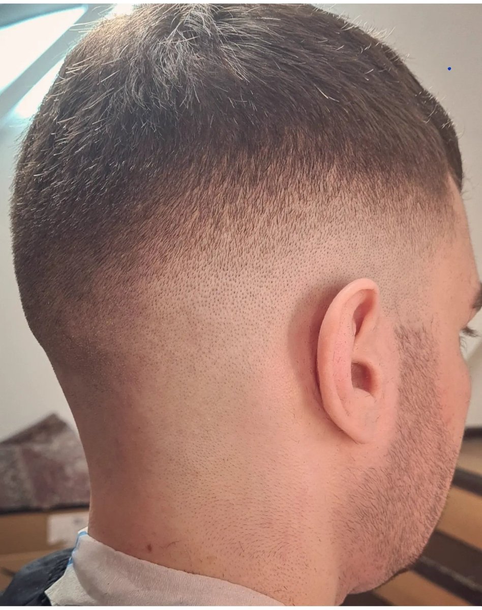 OPEN TILL VERY LATE 7 DAYS A WEEK. BOOKINGS ONLY...
Barber Eastlondon. 07490454232 #barber #eastlondon #towerhamlets #haircut #barberservice #poplar #docklands #asian #barbershop #canarywharf #trim #eastlondonbarber #barbereastlondon #barbershopeastlondon #limehouse #londonbarber