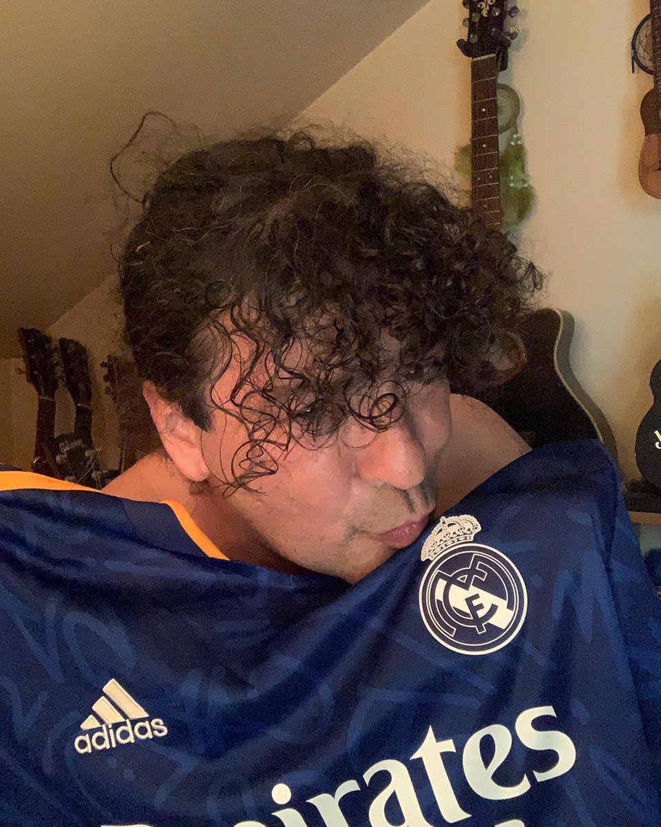 Cómo no te voy a querer!!
Gracias Javi Cruz por la camiseta 😘😘😘🤘