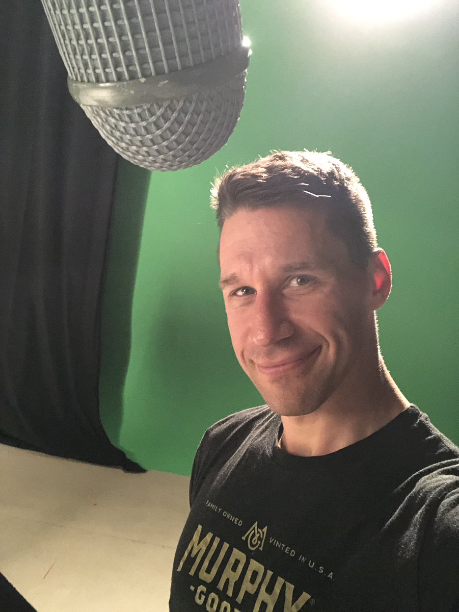 AJKirsch's tweet photo. From hosting @RealMickFoley’s #NiceDayTour last night at @ImprovSanJose to a voice-over gig today at @Flip2Media in Pleasanton.

Feels good to get these cylinders rolling again. https://t.co/DcXEWIG964