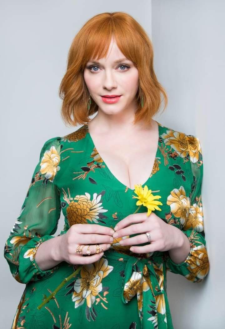 Happy birthday to my forever celebrity crush the gorgeous and talented Christina Hendricks 