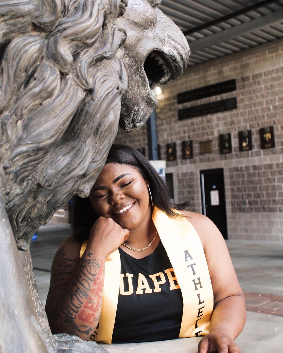 1Granvill's tweet photo. Dear Mother, you have made my undergrad experience worth the wait. Transferring in the middle of my junior year wasn’t easy especially with COVID but I made it. UAPB will forever hold a special place in my heart. 
A.G.S 🎓✅
B.S. 🎓✅
M.S. ⏳⏳⏳
Coach D. Granville signing out 📝 https://t.co/bziyICQS02