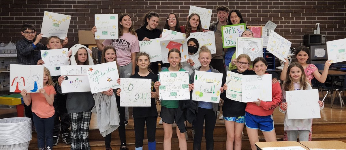 #KinderKennedy making Grad-Walk posters with the kiddos from Pierce Elementary. 
We are proud of you <a href="/Cougs2022/">CLASS OF 2022</a> <a href="/Langtonsclass/">Christina Langton</a>