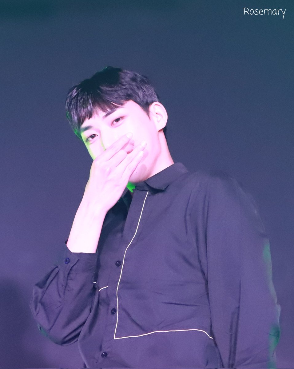 akkicw's tweet photo. 220501 
💜PREMIUM LIVE in TOKYO 2022💜
#chawon #차원  #チャウォン
#aweek #어위크
@AWEEK_Official https://t.co/6ygAJ6gR1W