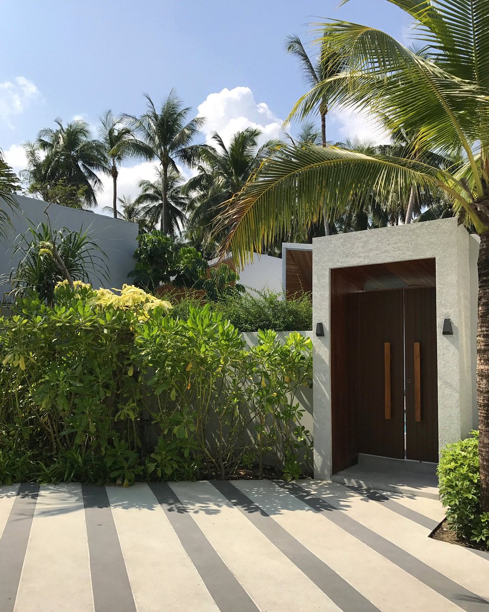 YouGottaGoTH's tweet image. เธอ ใครมีแพลนมาสมุยแนะนำให้ลองมาพักที่ celes beach front (5 ดาว) ตรงบ่อผุด รร. น่ารักมาก อยู่ติดหาด และไม่ไกลจาก cocotam’s ตอนนี้มีโปรฯ 2,999 บาท รวมอาหารเช้าสำหรับ 2 คน โคตรปัง 🔥