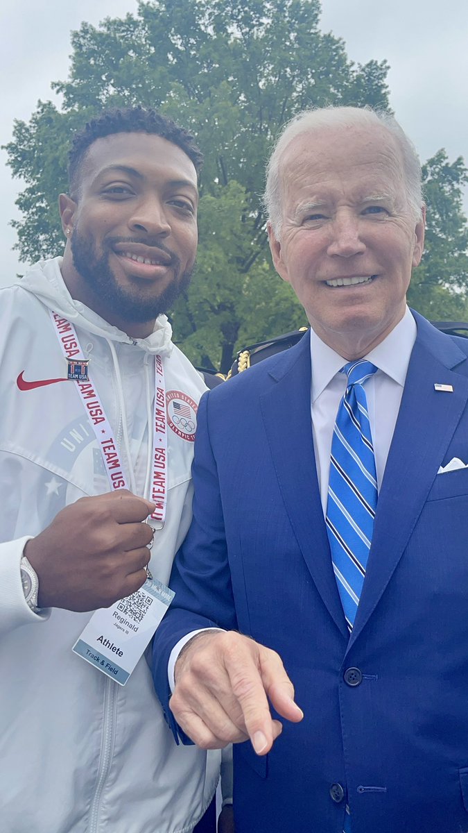 KingJagers's tweet photo. Fun fact @POTUS @JoeBiden told me, he used to be a Javelin thrower in higher school. He knew a good amount of info on the Throws in Track & Field! 💪🏽🇺🇸 https://t.co/PqmXJHN4cI