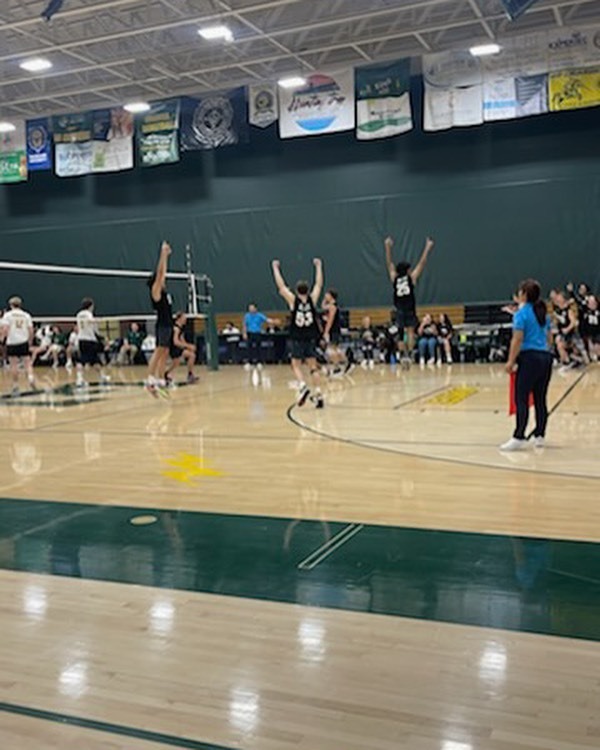 Congratulations to @anhsboysvolleyballteam for their CIF comeback victory down 0-2. Way to keep fighting for each point and never giving up. I’m sure you will take this momentum into the semifinals this weekend. Go Wolverines! @anhswolverines <a href="/cifss/">CIF Southern Section</a> <a href="/alisoathletics/">Aliso Athletics</a>