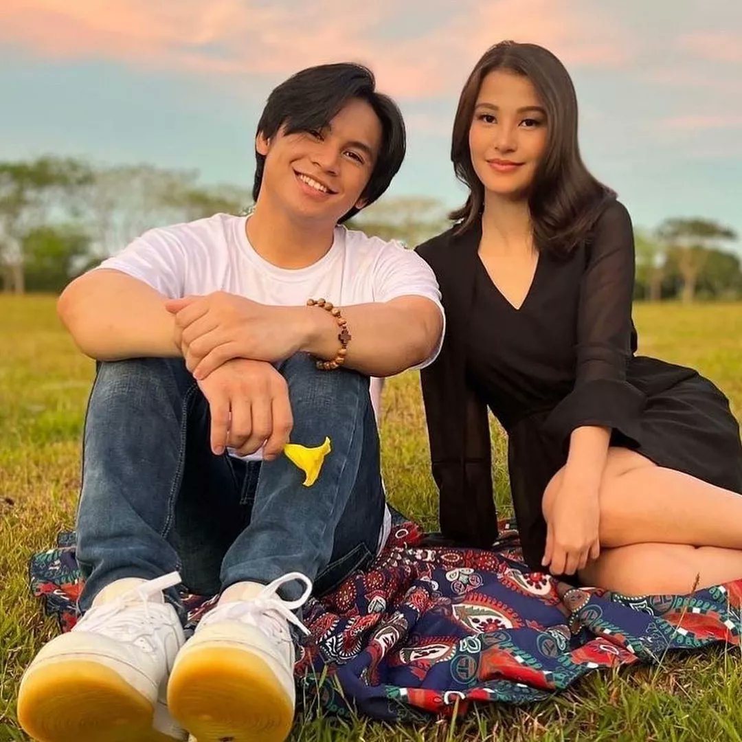 showbiznest's tweet photo. #Sparkle love team Kim De Leon and Lexi Gonzales topbill alongside with Gabbi Garcia and Khalil Ramos in the upcoming Kapuso suspense series #LoveYouStranger.
#KimLex #KimDeLeon @kimmdeleon_ #LexiGonzales @lalexigonzales
#Kapuso @sparklegmaartistcenter
πΈ: @gmapublicaffairs https://t.co/zIouO4JTpq