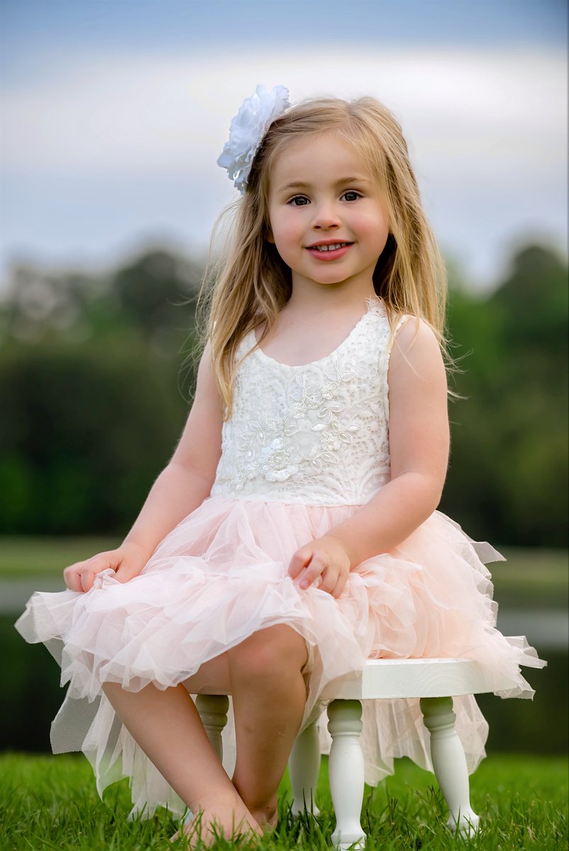 kristipics's tweet photo. You only turn 3 once!  @kristipics #portraits #portraitphotography #birminghamphotographer #littlegirls #smiles #turning3 #birthdays #Nikon #nikonz5 https://t.co/w7OF4E7tjC