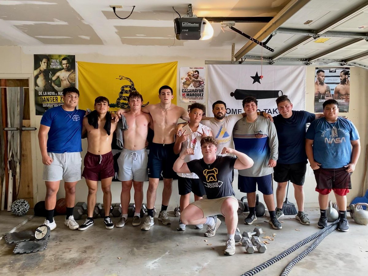 Getting better each day! This what we are all about! <a href="/logan_kovall/">LoganKovall</a> <a href="/johnburch45/">john burch</a> <a href="/CoachBeauGrech/">Beau Grech</a>