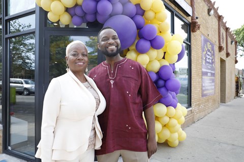 chicagosamir's tweet photo. @ChicagoMayor #ChicagoRecovery Plan is transforming the #foodandhospitality sector. Yesterday, @ChicagosMayor announced that $6.5M in grant funding to this sector, representing $16M in projects citywide! #food #hospitality #InvestSouthWest #Recovery #Chicago https://t.co/tDJt0OUvcv