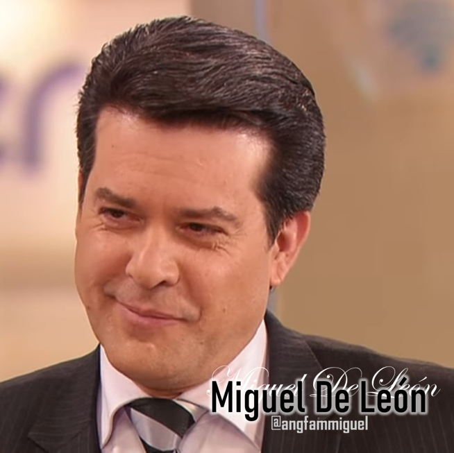 angfammiguel's tweet photo. 😍😍 Se pasa de tan bello mi amor grandote @MDeLeon_Oficial 😍😍 #Adoroooo
#MiguelDeLeón #Novela #AmorSecreto #Venevisión #De2015 https://t.co/ukTfsATxjH