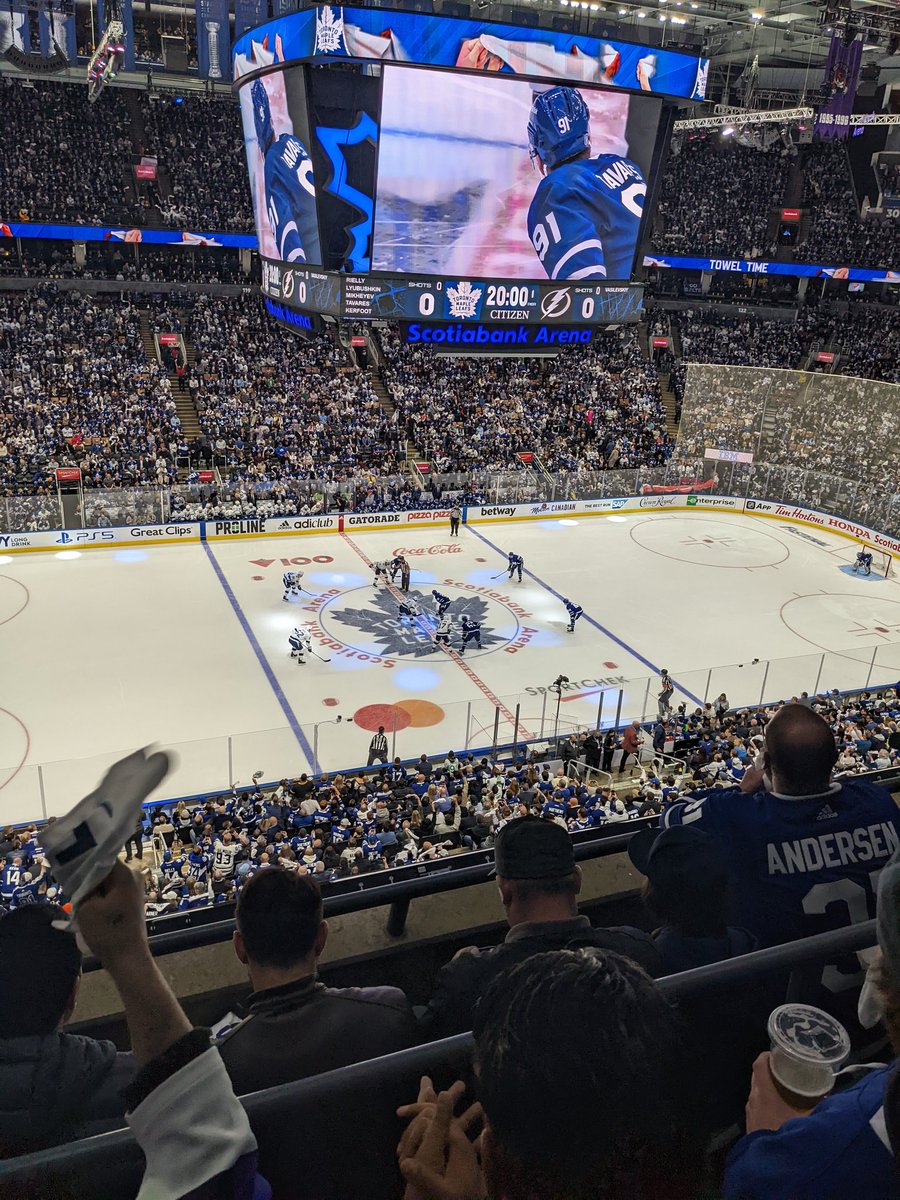 Ctowers15's tweet photo. Game 2! https://t.co/daluVHXbYo