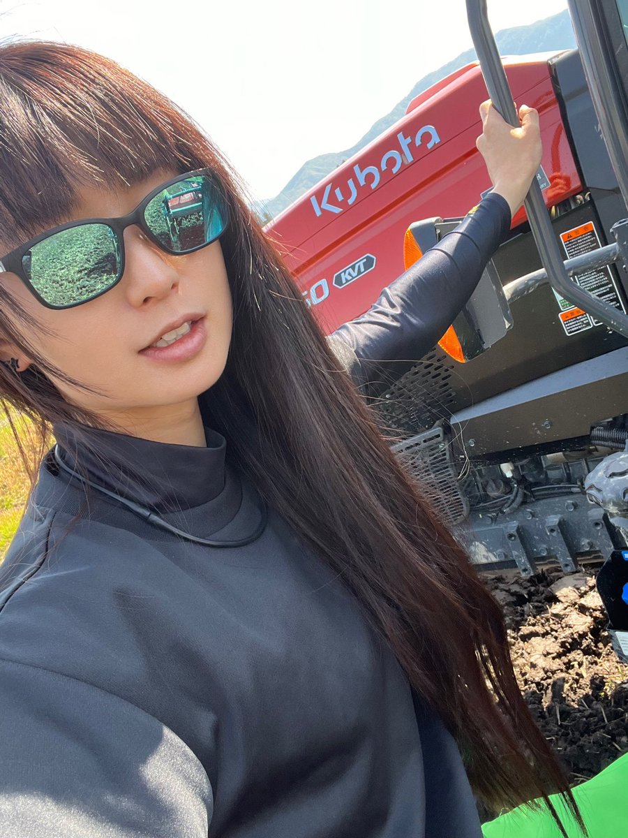 おはようございます☀

2mくらい畦壊したけど、前向きに頑張りまーす🤣
父すまん😅