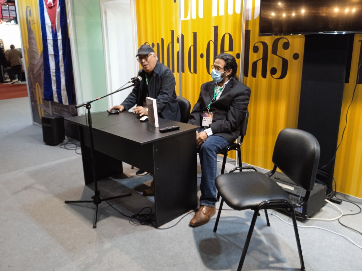 JuanCar97741174's tweet photo. Francisco López Sacha conversa con el público argentino sobre la novela cubana Cecilia Valdés, una oportunidad que se presenta en la 46 Feria Internacional del Libro de Buenos Aires, donde #CubaEsCultura https://t.co/bsVNhqm6NZ
