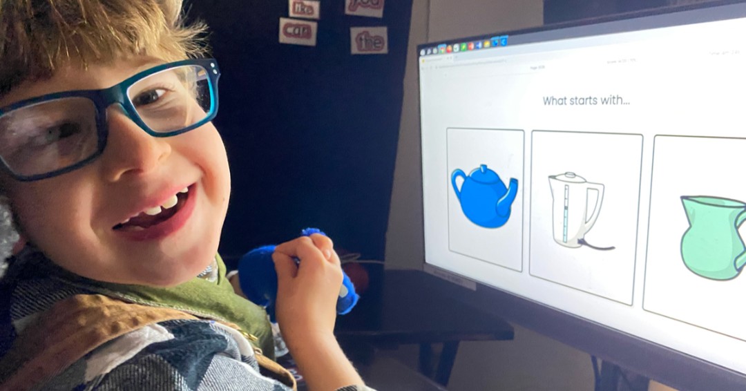 We have some exciting employment opportunities at The Bridge School and hope you, or someone you know, might be interested in applying. bridgeschool.org/about/employme…