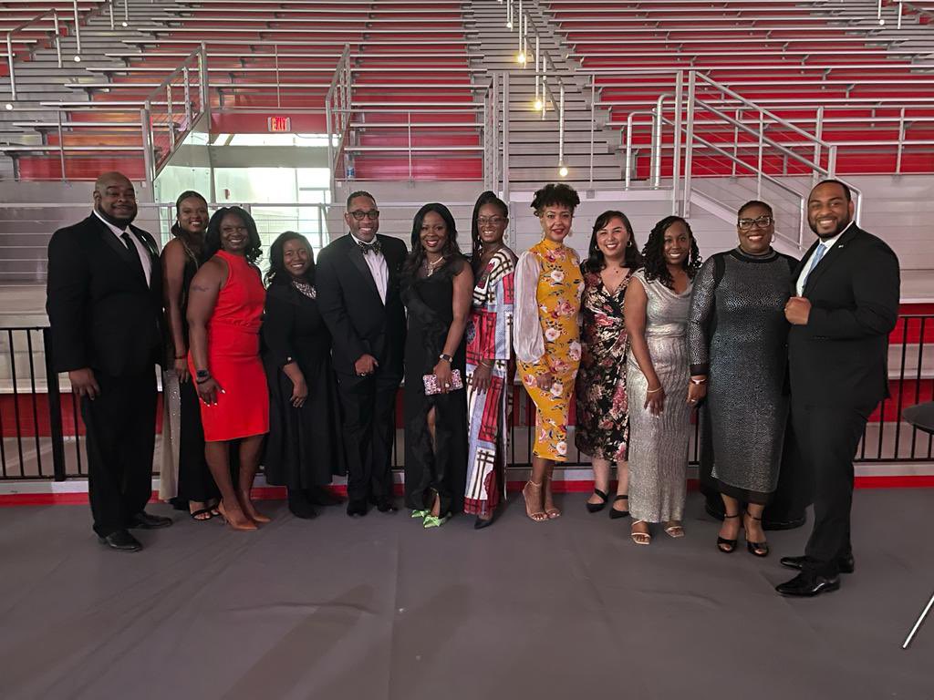 Nwando Olayiwola tweet media