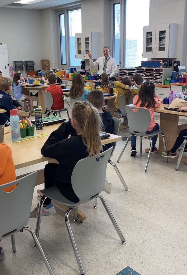 MrsJKelsheimer's tweet photo. Last week NRAC Associate Principal Mr. Plantner visited our classroom to discuss the opinion letters he received from our students who had recommended our school get a school pet. https://t.co/uxTRQcgP1Y