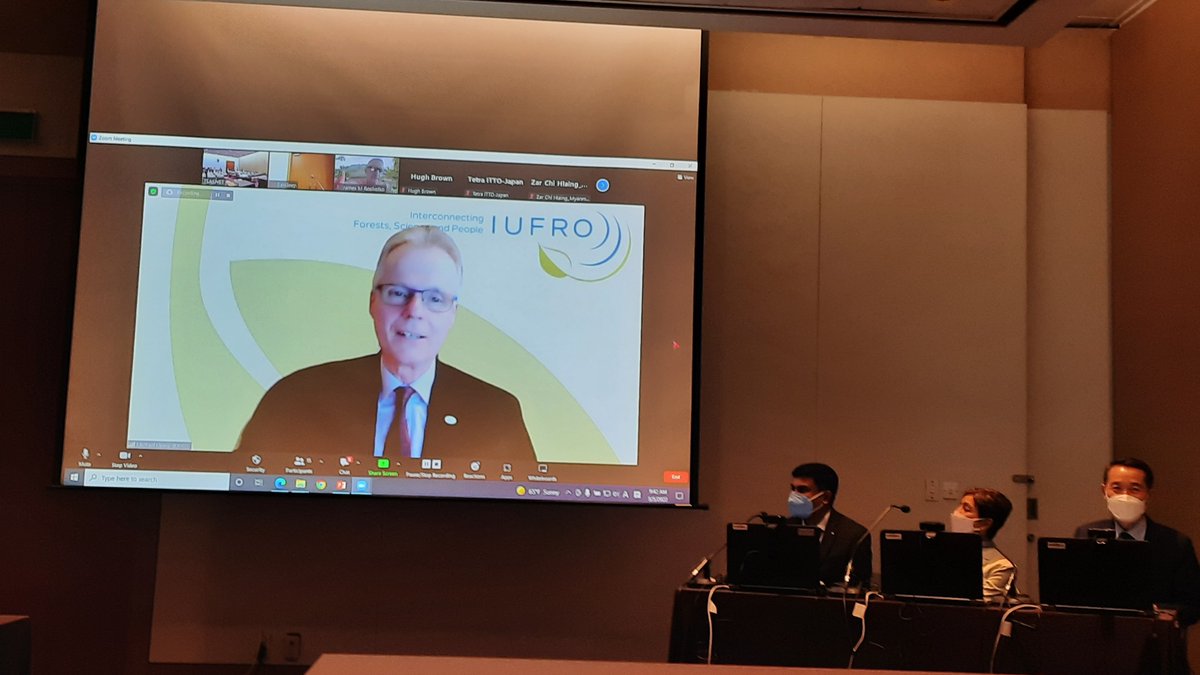 IUFRO's tweet photo. Welcome👋 remarks at #teak session #WFCKorea by Michael Kleine of IUFRO wishing a #fantasteak event! @itto_sfm #Teaknet 📢IUFRO has a IUFRO Teak working party “Utilization of planted teak” https://t.co/GJtusXVvjY https://t.co/rOi8kypUO2