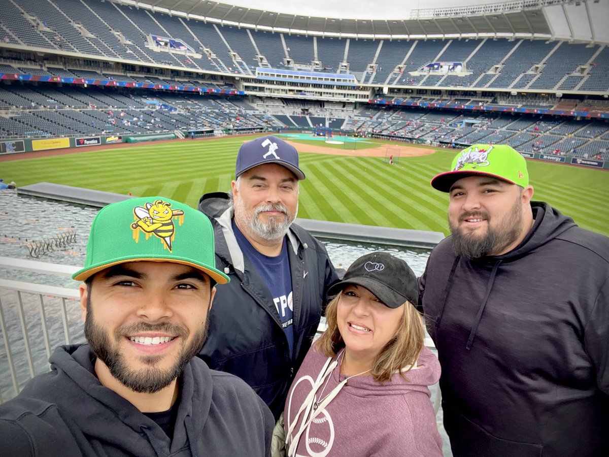 Vincent Samperio tweet media