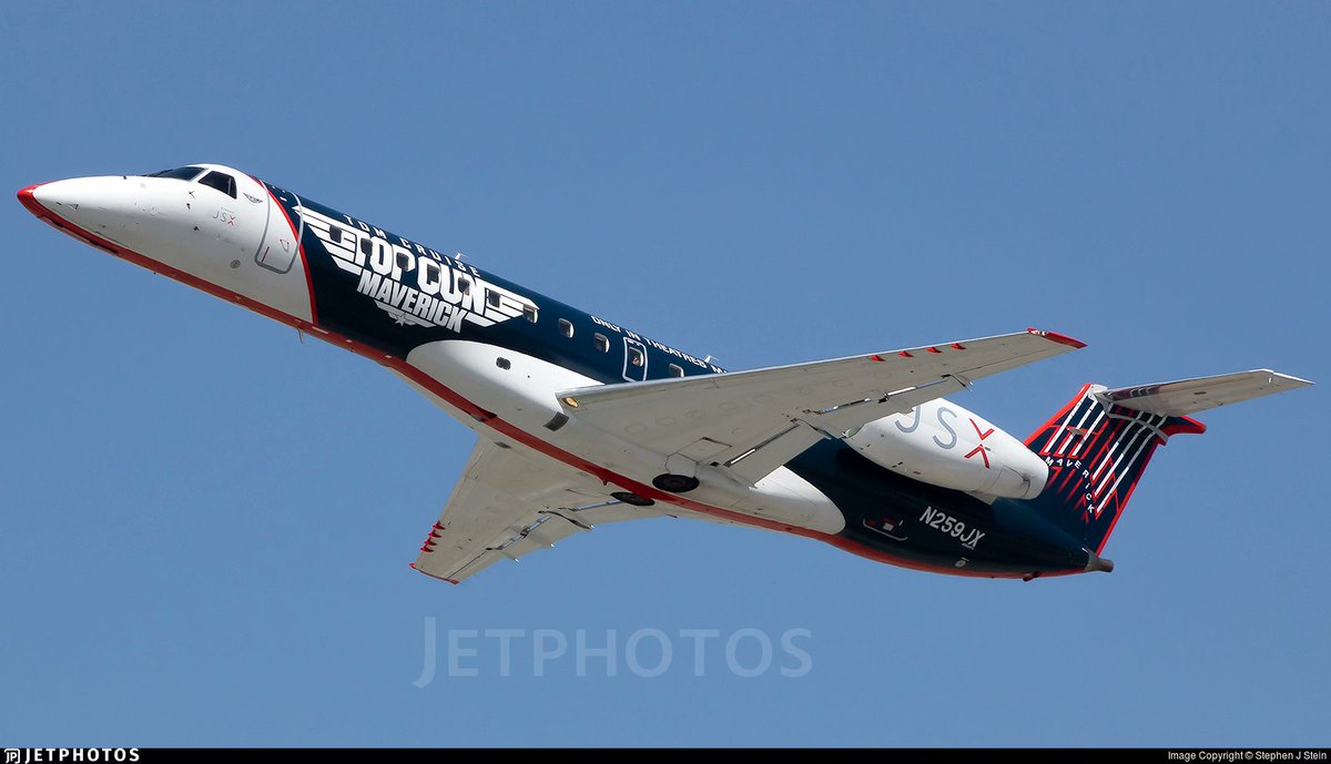 A JetSuiteX E135 in special Top Gun: Maverick livery in Burbank. jetphotos.com/photo/10565558 © Stephen J Stein #TopGunMaverick