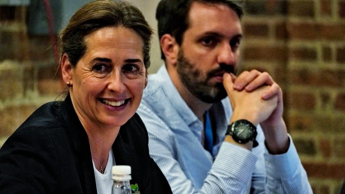 PazDDHHmed's tweet photo. De la mano de @acimedellin y @PnudColombia avanzamos en la creación de alianzas con los sectores públicos y privados para gestionar soluciones duraderas de desarrollo sostenible y construcción de paz. En la @SecNoViolencia la Justicia Restaurativa es garantía de #NoViolencia https://t.co/qAoh0lOR9B