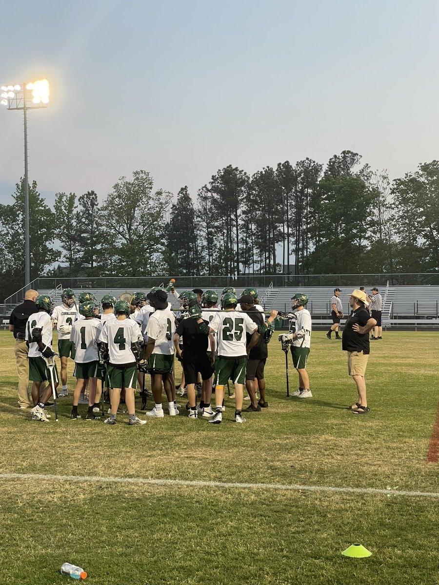 JPhillips_CCPS's tweet photo. Enjoyed a great game with a great group of guys this evening. A lot of fight in this group. Team on the rise. #GoCavs #ProudPrincipal @cloverhillhs @CHHSAthletics https://t.co/cABaJzwjOn