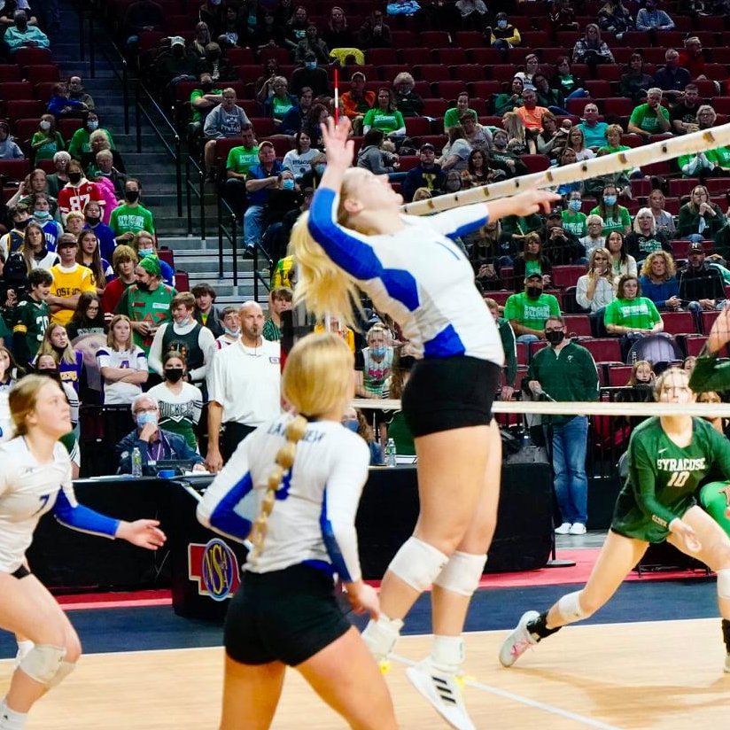 Happy birthday to <a href="/mal_kucera/">Mallori Kucera</a> on her last birthday as a high school student...but...always a Lady Vike!  #chasethefeeling #lakeviewvikes