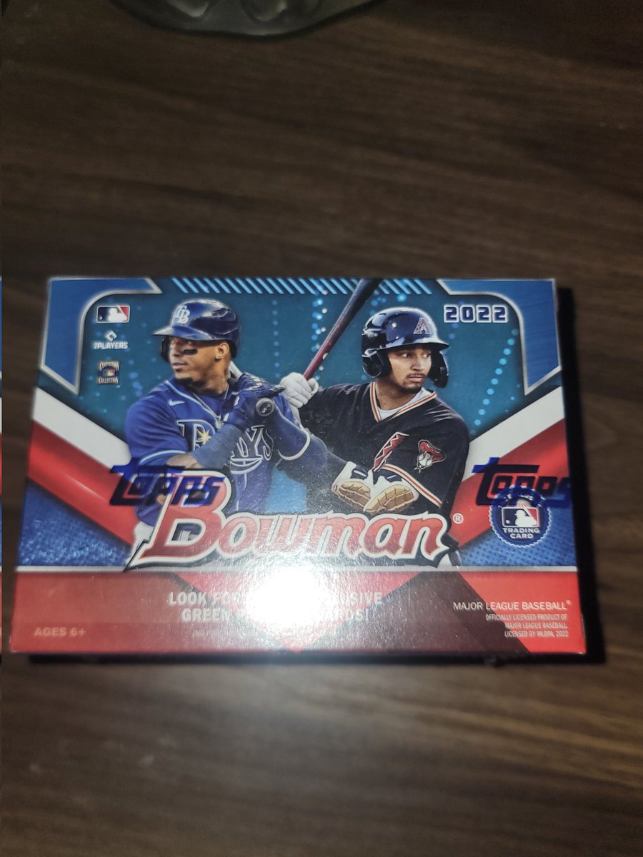 SkipSandersonn's tweet photo. Giveaway!  2022 Bowman blaster.

For those who've never hit a restock, or their Walmart never has anything.  This is for you!

To Win:
1. Retweet
2. ❤️ 
3. Tag a friend or two
Check back Sunday @8 to see if u won!  GL
@TheHobby247 
@CardPurchaser 
@Hobby_Connect 
@HobbyConnector https://t.co/CRJQjUkLHA