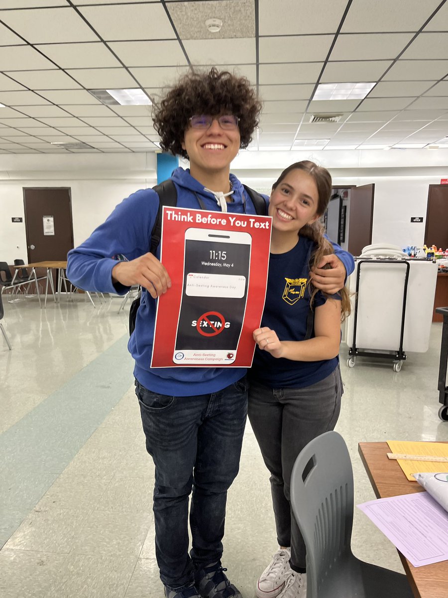 Jaguars, make the right decision before you post! Here are some tips to avoid sexting. 

Today is Anti-Sexting Awareness Day, and we challenge you to be wise before you text. #thinkbeforeyoutext <a href="/MDCPSNorth/">M-DCPS North Region</a> <a href="/MDCPS/">Miami-Dade Schools</a> <a href="/StdtSvcsMDCPS/">Student Services</a>