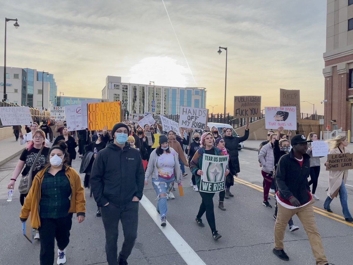 kaysam15's tweet photo. This is a public cervix announcement:
FUCK CONSERVATIVES #MilwaukeeProtest https://t.co/5GTgK9noTq