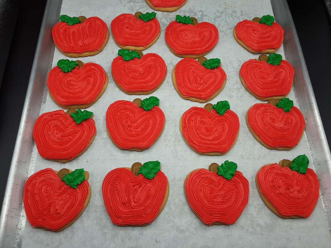 Albemarle Sweet Shop tweet media