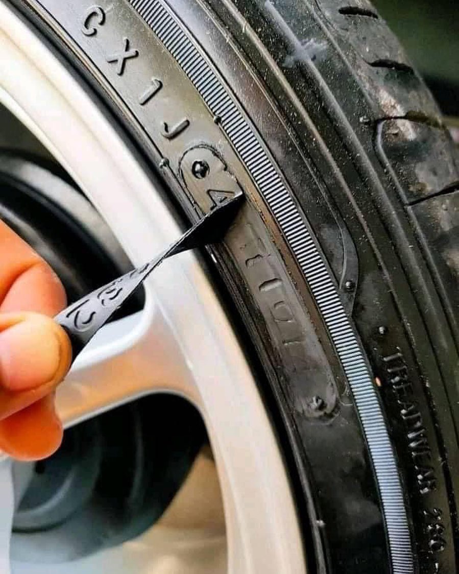 Sebaiknya mulai berhati2 dalam memilih ban. 
Aku sendiri jg baru tau 😑