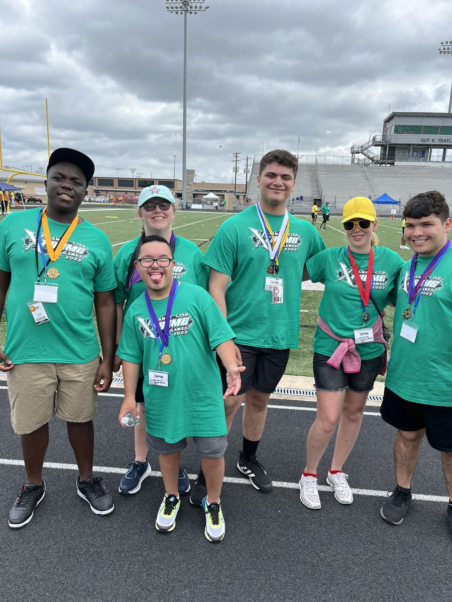 TaravossG's tweet photo. LCISD X-treme games! Everyone had a blast! @Jennys_Joy https://t.co/5R4jjbKoJL