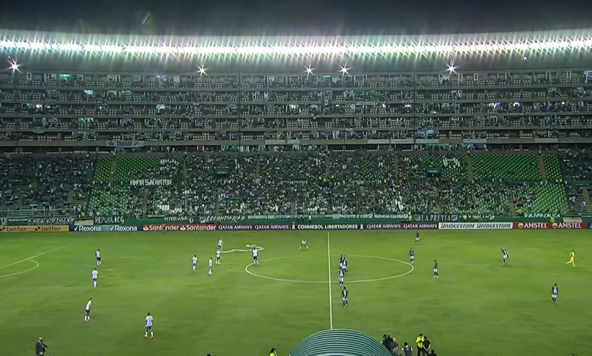 Vessoni's tweet photo. O Corinthians jogou. O Corinthians foi pra cima. O Corinthians criou. O Corinthians não foi covarde. 

E tudo isso num jogo como visitante.

É isso que o torcedor do Corinthians pede. 

Ganhar? Perder? Consequência. E faz parte. 

Mas o Corinthians não pode ser covarde. Jamais. https://t.co/l6yTn0uqkY