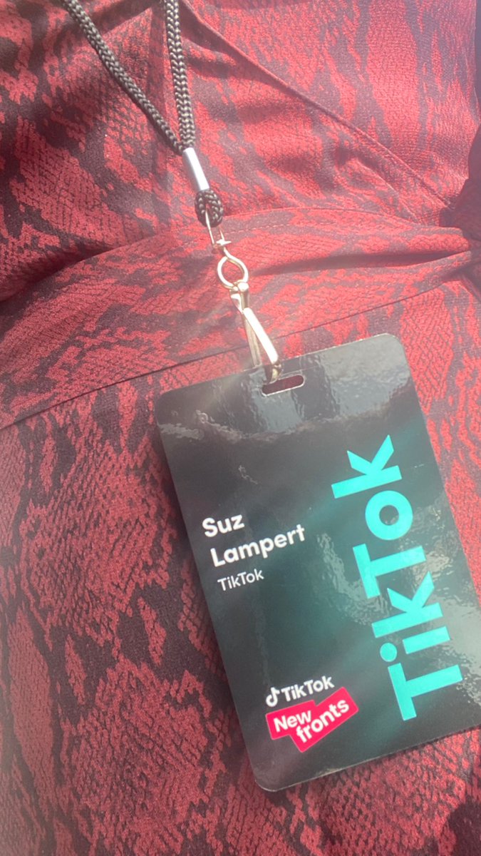 Suz Lampert tweet media